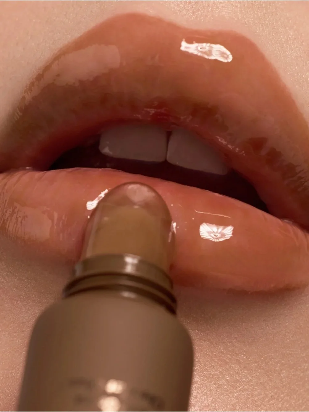AUTHENTIC Summer Fridays Nourishing Lip Gloss - Hot Cocoa 🍫